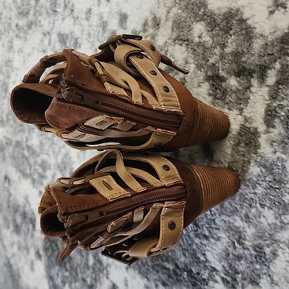 Altar'd State Bootie - Picture 3 of 6